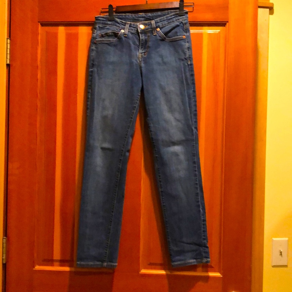 Women’s Aviator slim leg traveling jeans!